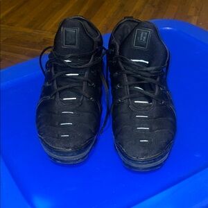 Nike Men's Vapormax Plus Size 10.5 Black Low-Top Sneakers